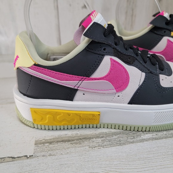 NIKE AIR FORCE 1 FONTANKA PINK, SIZE 5.5 - Picture 4 of 9